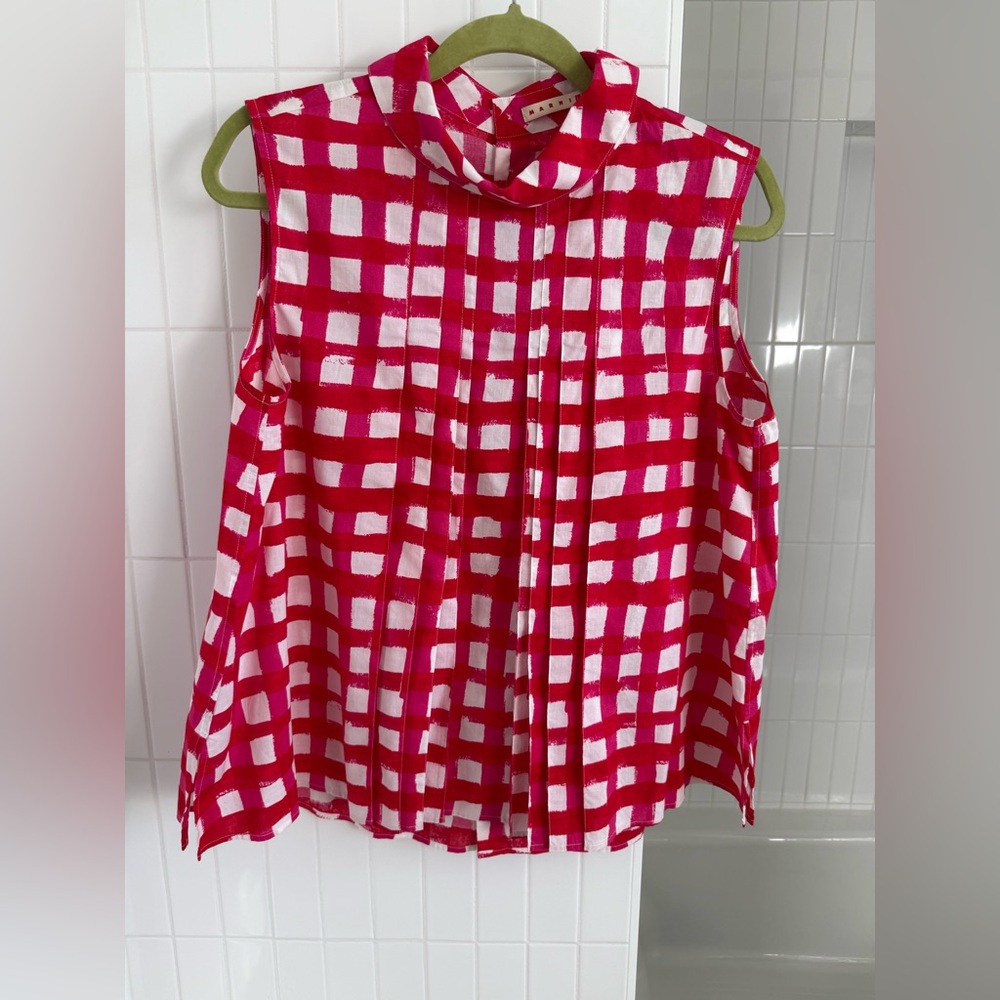 NWT Marni x Uniqlo Pleated Sleeveless Blouse Top